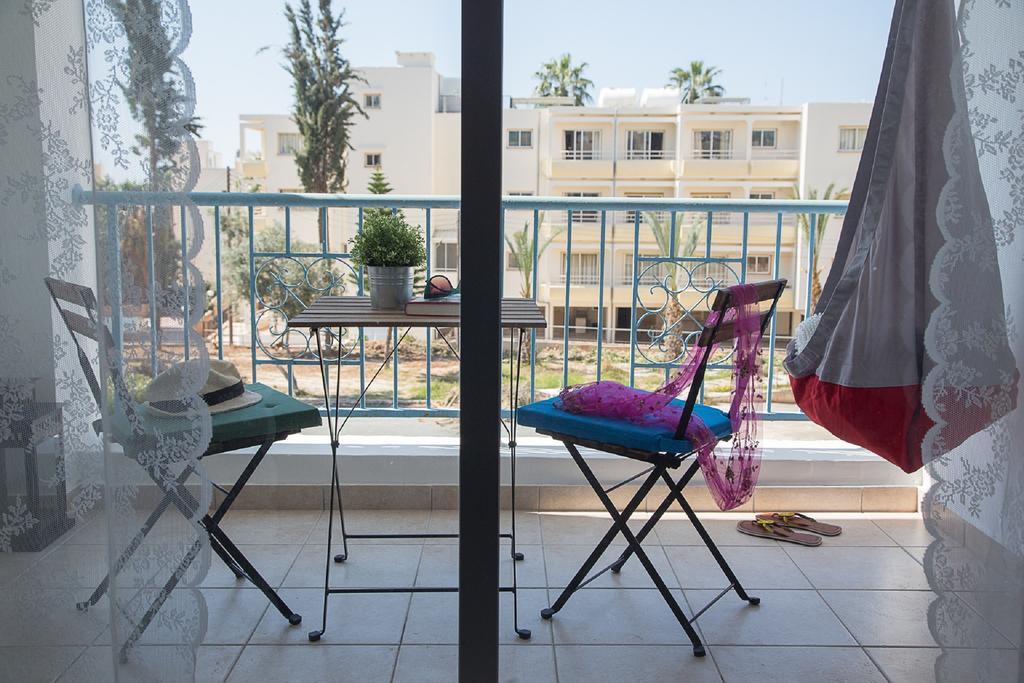 Paphos Love Hut Apartment Bagian luar foto